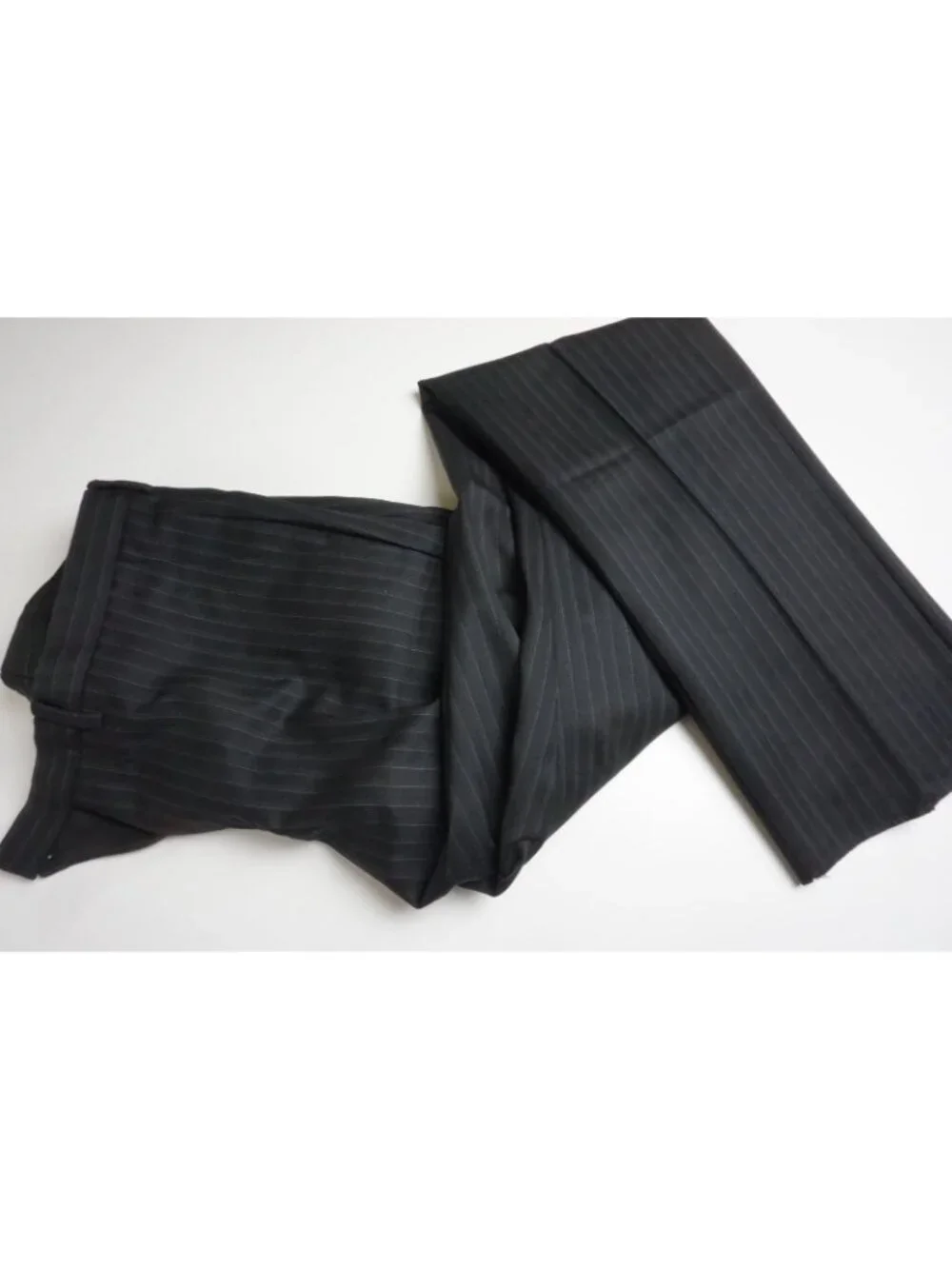 Gucci Black Striped 100% Wool 2 Pc Suit Jacket Pants 46 EU BRAND NEW